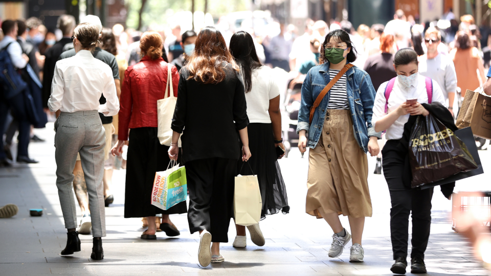 Women walking in Sydney city. 