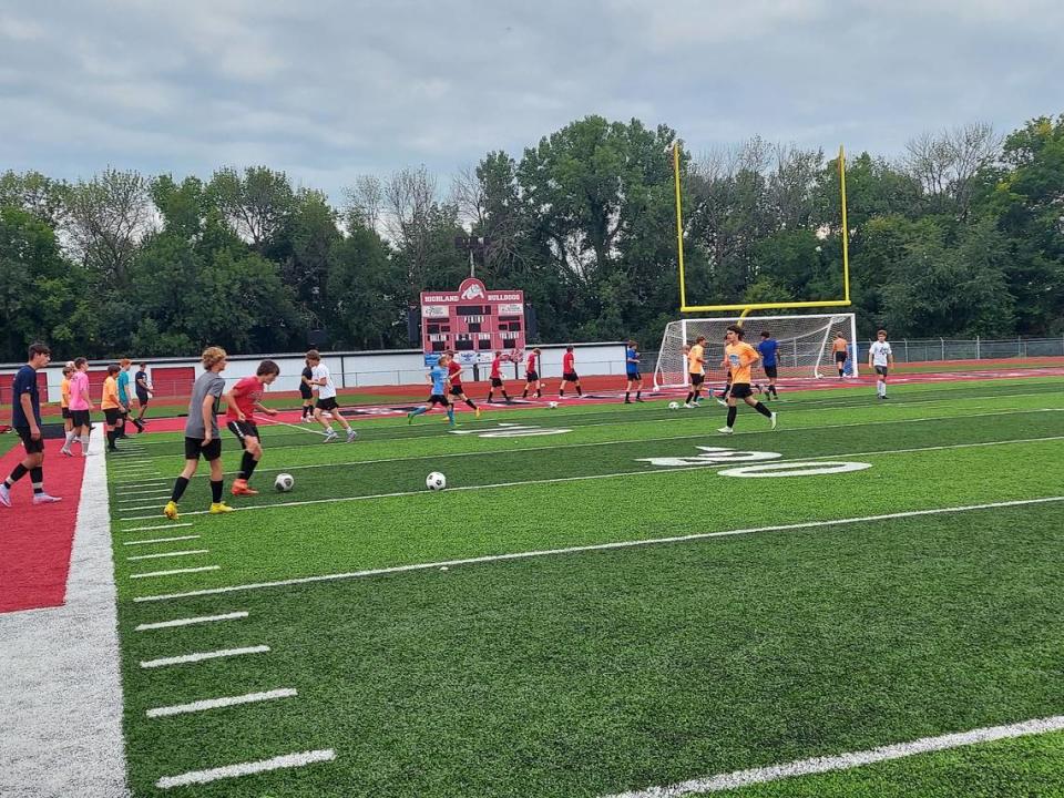 Highland High School soccer players work through a ball-touch dribbling drill during practice Tuesday, Aug. 15. The Bulldogs open the season Tuesday, Aug. 22. Jonathan Duncan/For The News Leader