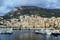 <p>Cannes hat den Ruf als Luxushochburg weg, gleiches gilt auch für Monaco. Im Herzogtum ist das Leben keinesfalls günstig, sodass ein Platz für die Yacht satte 1.394 Dollar kostet – pro Tag. (Foto: Getty) </p>