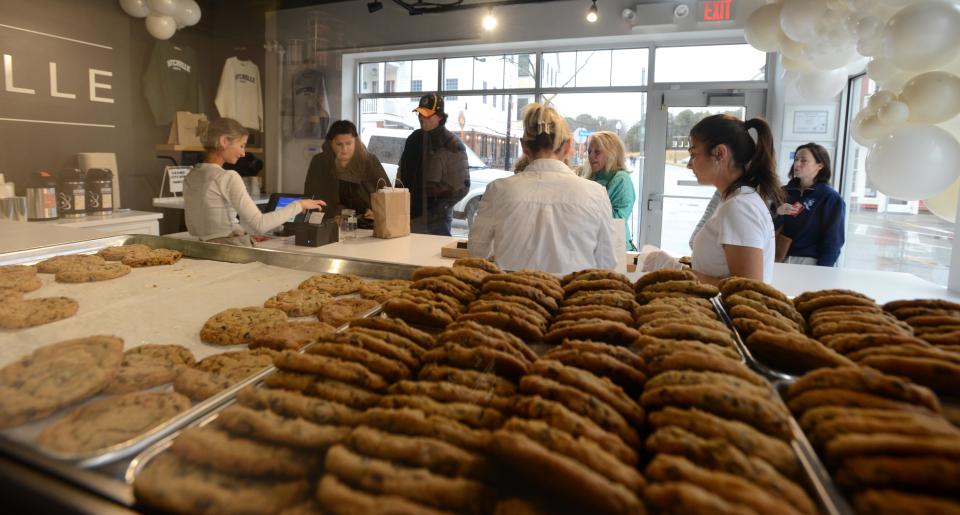 The lobby fills fast just after the doors were unlocked at 10 am on opening day in March for the Hatchville Baking Company in Mashpee Commons.