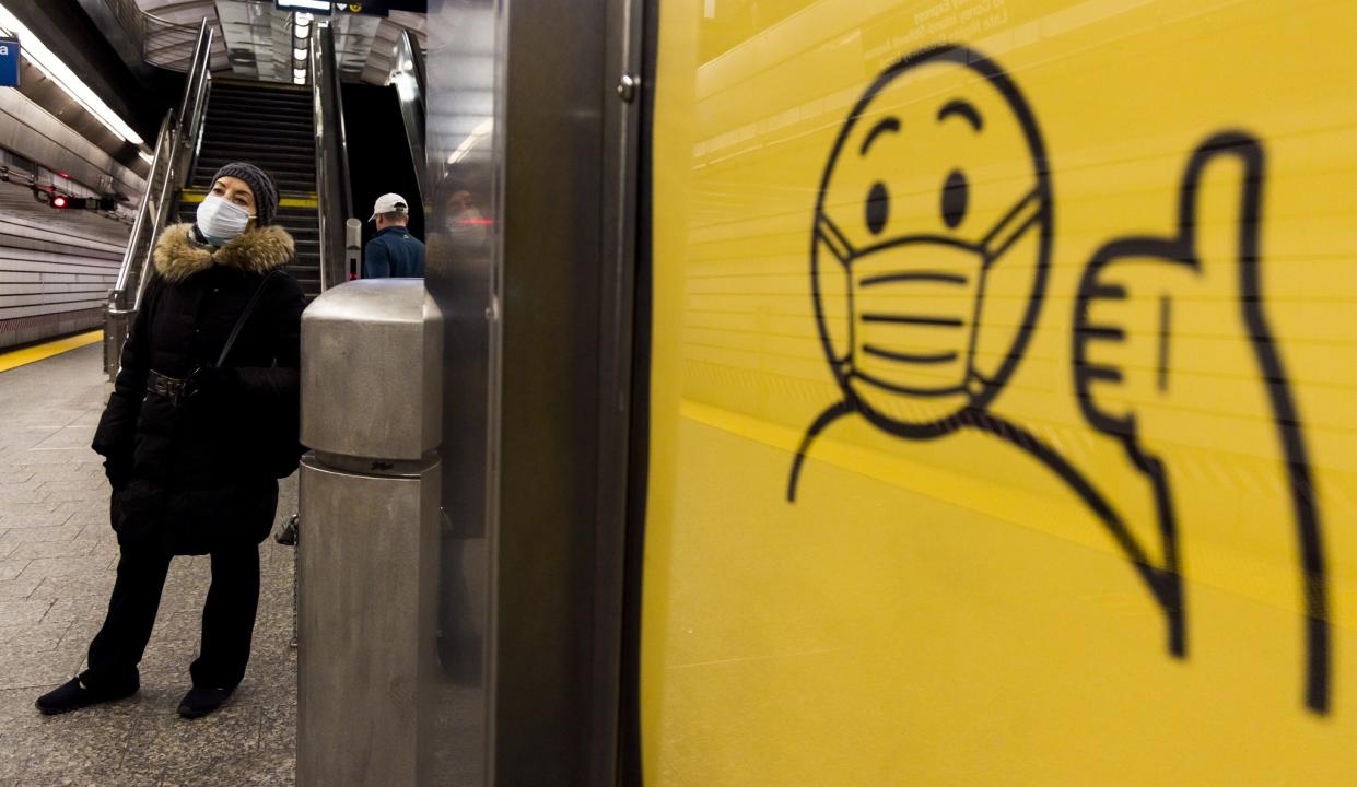 Recomiendan usar mascarillas en Nueva York. (EFE)