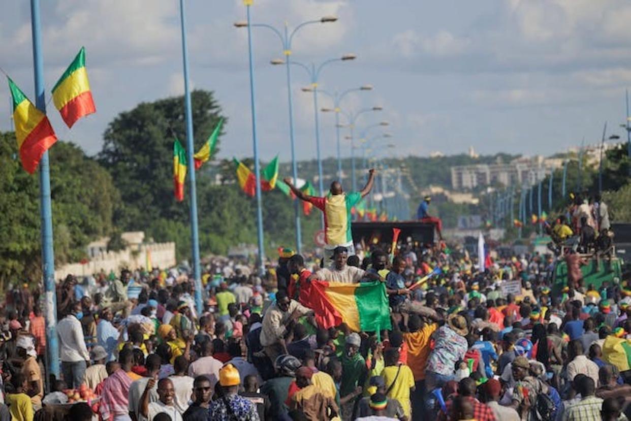 Des Maliens manifestent contre la force de maintien de la paix de l'ONU à Bamako en septembre 2022. Ousmane Makaveli/AFP via Getty Images