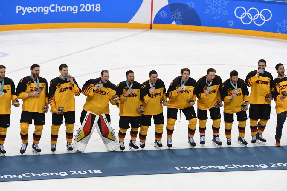 SILBER FÜR DIE DEUTSCHEN EISHOCKEY-HELDEN – NOCH SO EIN WOW-ERLEBNIS (Bild: Getty Images)