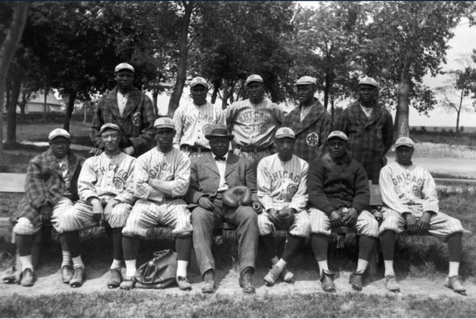 Rube Foster, front row center, and Chicago American Giants all-stars, 1914.