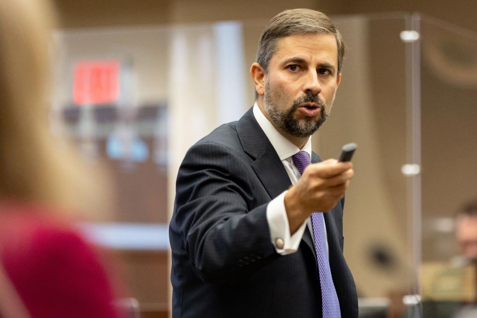 Defense attorney Daniel Rashbaum presents his closing arguments in the trial for his client Charlie Adelson on Monday, Nov. 6, 2023.