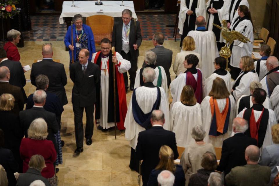 Isle of Wight County Press: Prince Edward at the service 