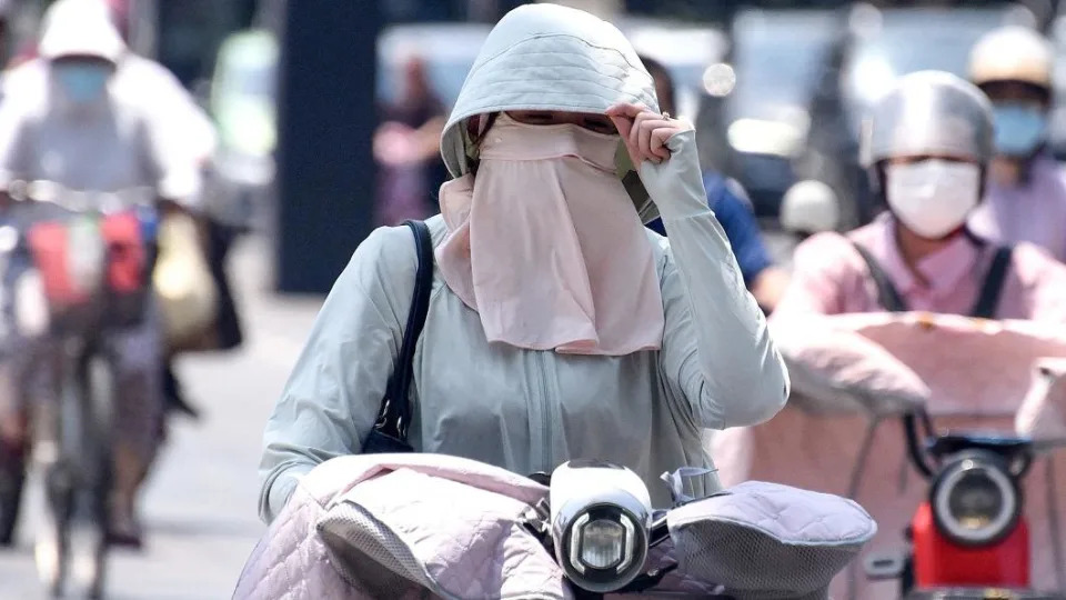 &#x00300c;&#x0081c9;&#x0057fa;&#x005c3c;&#x00300d;&#x00ff08;facekinis&#x00ff09;&#x005728;&#x004e2d;&#x00570b;&#x00851a;&#x0070ba;&#x0098a8;&#x006f6e;&#x003002;&#x00ff08;&#x005716;&#x00ff0f;&#x007ffb;&#x00651d;&#x0081ea; BBC News &#x004e2d;&#x006587;&#x00ff09;