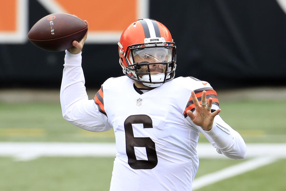 CINCINNATI, OHIO - OCTOBER 25:  Baker Mayfield #6 of the Cleveland Browns attempts a pass against the Cincinnati Bengals during the second half at Paul Brown Stadium on October 25, 2020 in Cincinnati, Ohio. (Photo by Andy Lyons/Getty Images)