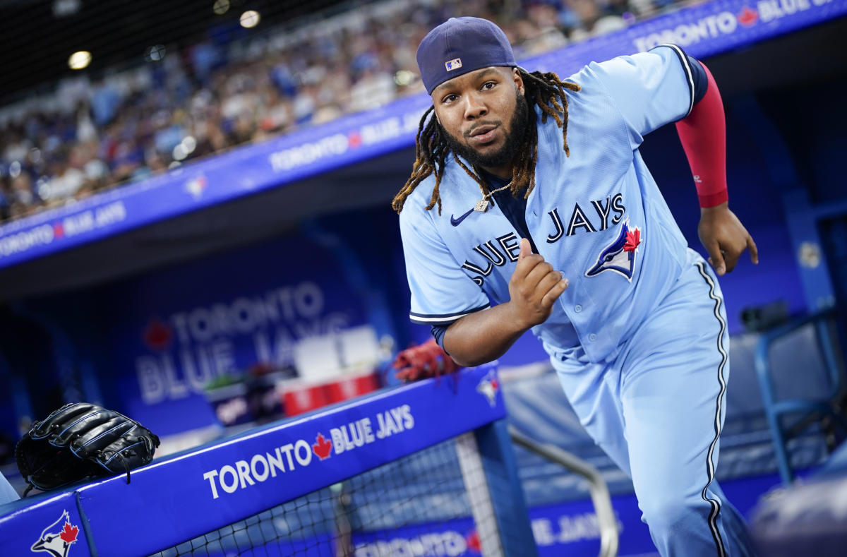 George Springer caps Blue Jays comeback with walk-off hit! 