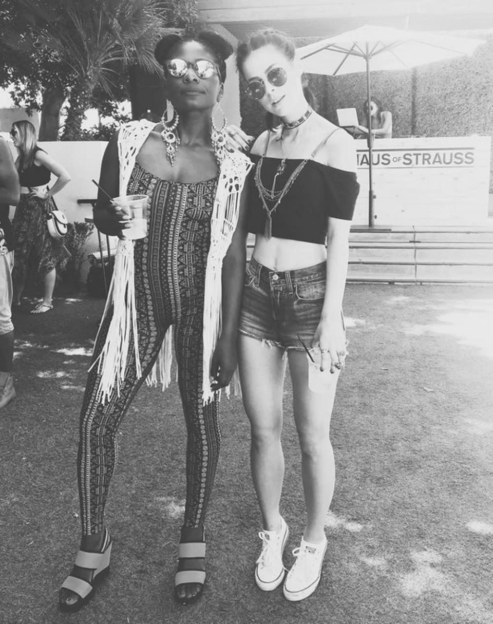 … 24-Jährige, hier zu sehen mit „Got to Dance“-Star Nikeata Thompson, auf Anhieb perfektioniert! (Bilder: Instagram/lenas_view)