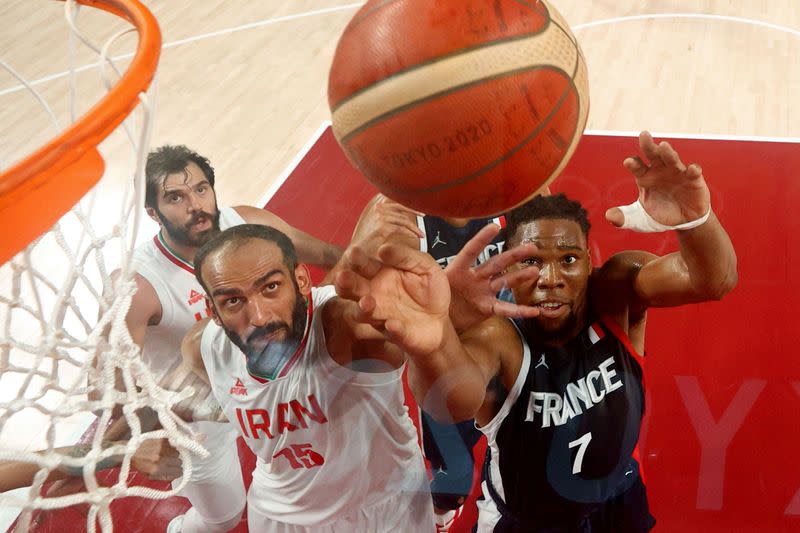 Basketball - Men - Group A - Iran v France