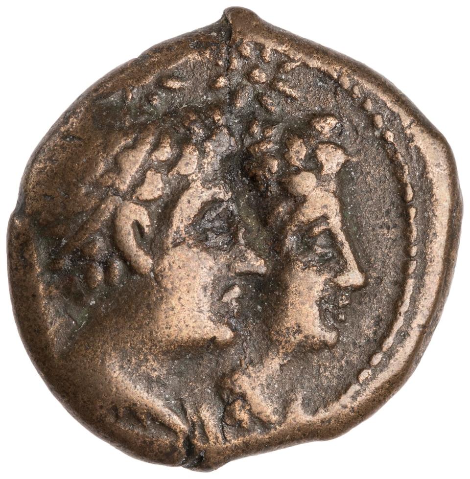 A coin showing the Dioscuri, also known as the Gemini in Latin (Castor and Pollux) with a star above their heads. <a href="http://numismatics.org/collection/1944.100.8104" rel="nofollow noopener" target="_blank" data-ylk="slk:American Numismatic Society, Bequest of E.T. Newell;elm:context_link;itc:0;sec:content-canvas" class="link ">American Numismatic Society, Bequest of E.T. Newell</a>