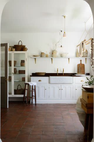 <p>Design by <a href="https://www.devolkitchens.co.uk/" data-component="link" data-source="inlineLink" data-type="externalLink" data-ordinal="1">deVOL Kitchens</a></p>