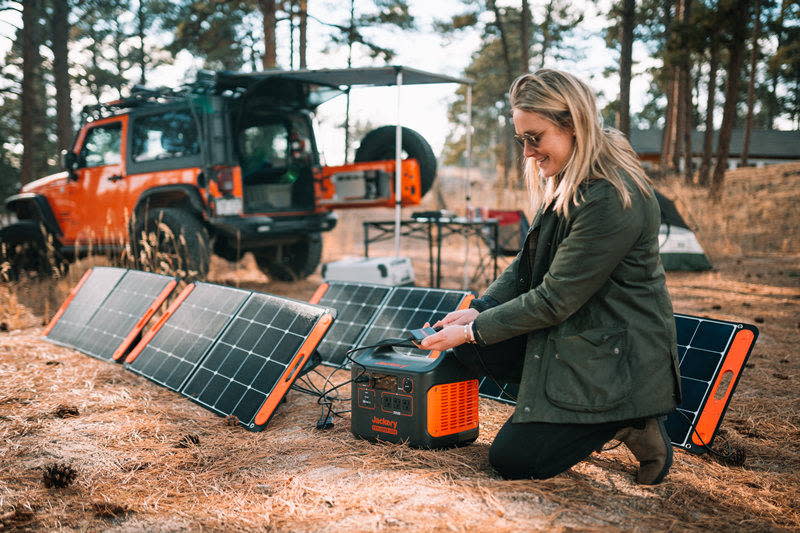 Jackery Explorer 1500 solar generator