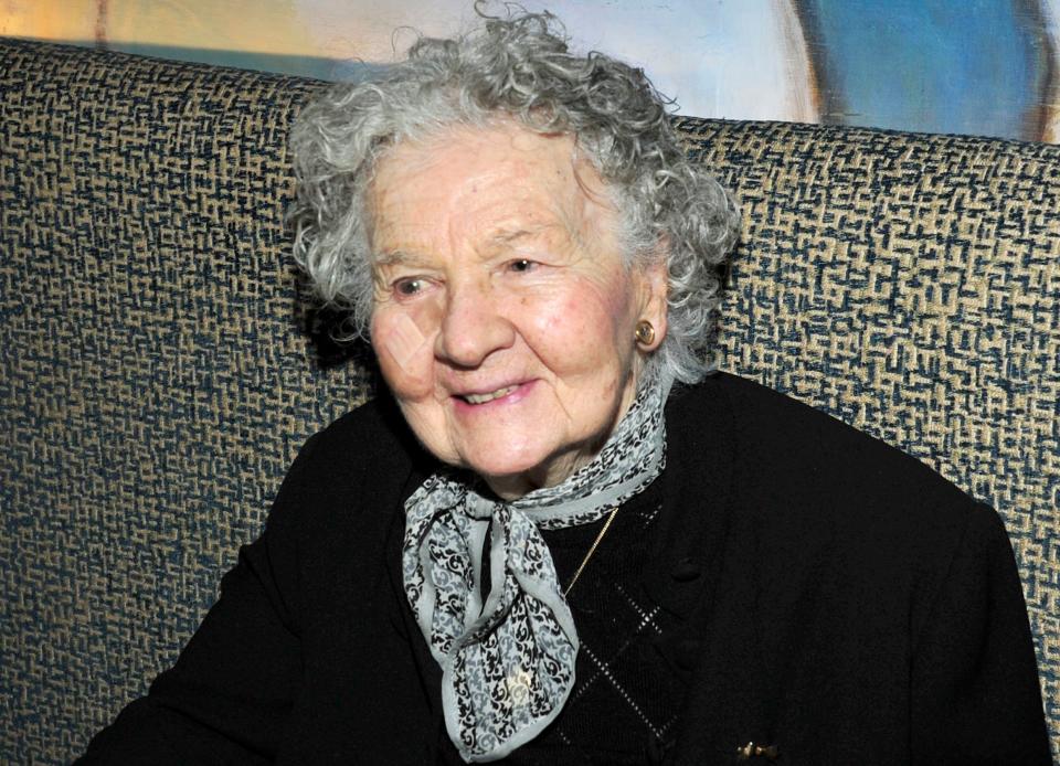 Lillian Ross, a pioneer of literary journalism who spent nearly 70 writing for The New Yorker magazine, died on Sept. 19, 2017. She was 99.