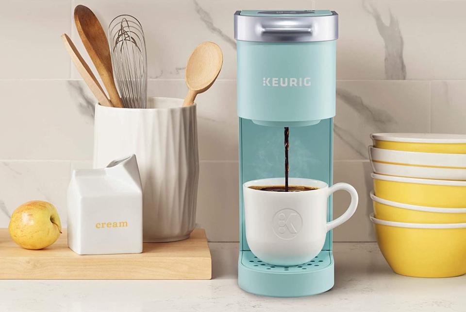 Keurig-K-Mini-Coffee-Maker-Single-Serve-K-Cup-Pod-Coffee-Brewer-6-to-12-oz.-Brew-Sizes-Amazon 