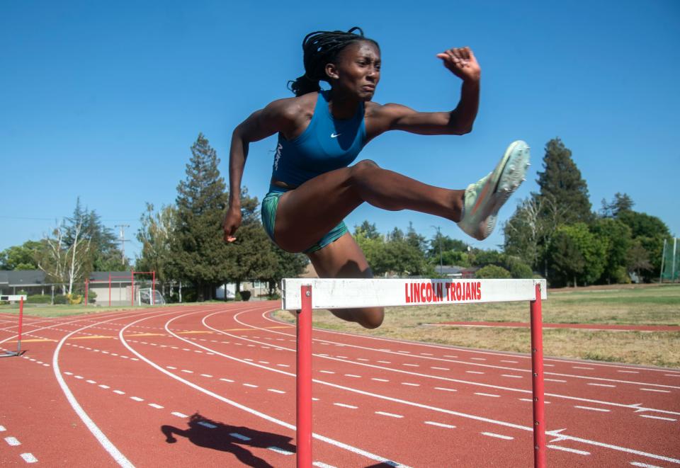 (7/12/22)Yvette Harris is a hurdler for the.Lincoln track and field team. CLIFFORD OTO/THE STOCKTON RECORD