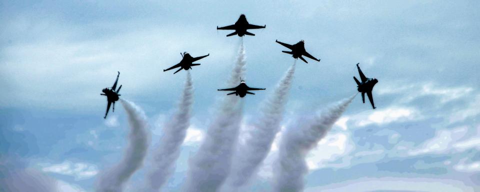 The Thunderbirds perform at the 2021 United States Air Force Academy Graduation