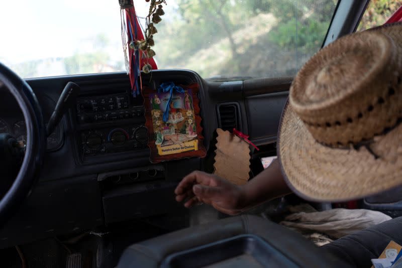 The Wider Image: "Under siege": Inside Mexican village where children are armed