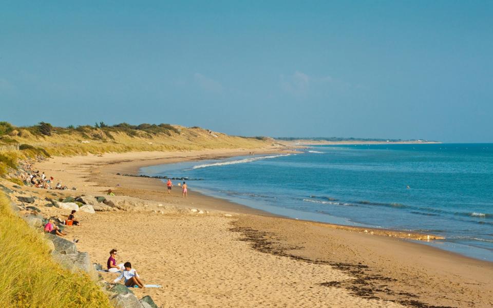 Sandy beach at Plage du Peu des Hommes on the south coast of Ile de Re in France