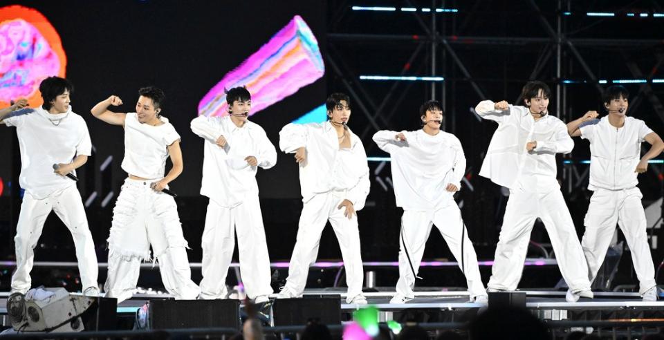 南韓男團ATBO在世界童軍大會的K-POP演唱會上演出。美聯社