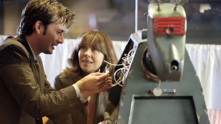 Matt Smith and Elisabeth Sladen in Doctor Who.