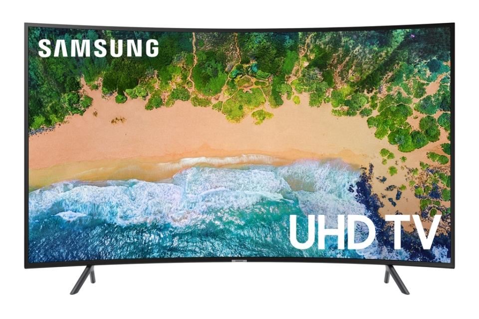 Save $720 on this 65-inch Samsung 4K TV. (Photo: Walmart)