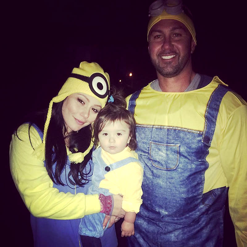 Jenni “JWoww” Farley, Roger Mathews, and Meilani go Minion