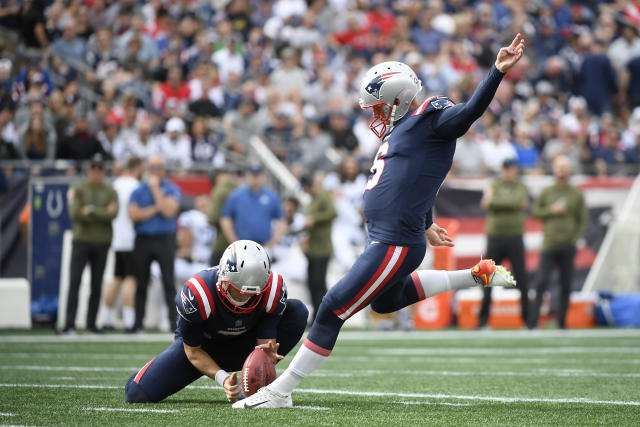 Pats get 9 sacks in dominant 26-3 victory over Colts