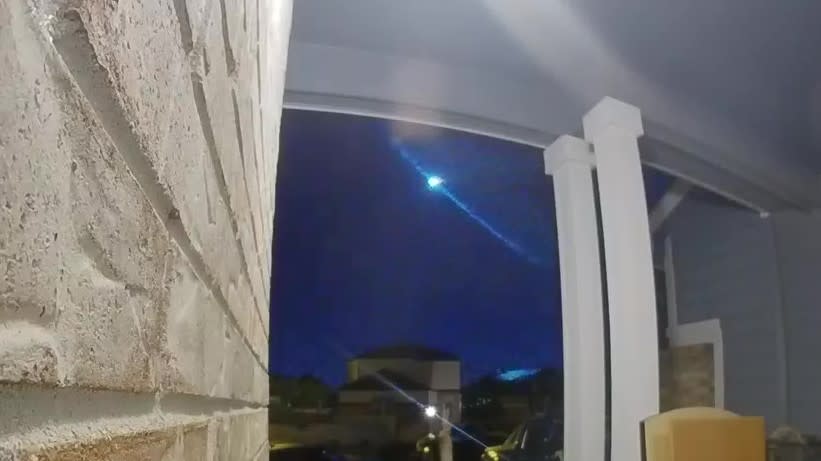 Another view of a meteor sighting in Aurora (Credit: Eric Whittlesey)