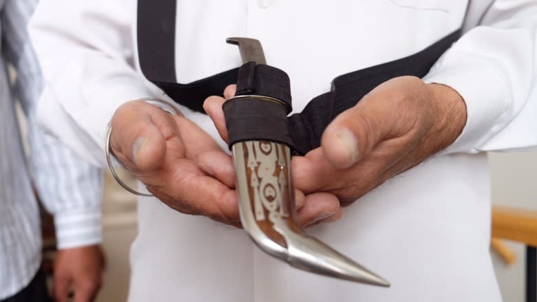 Kirpan-carrying Sikhs ordered to leave store