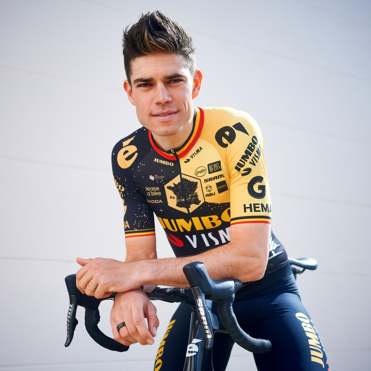  Wout van Aert in the Jumbo-Visma 2023 Tour de France special jersey 