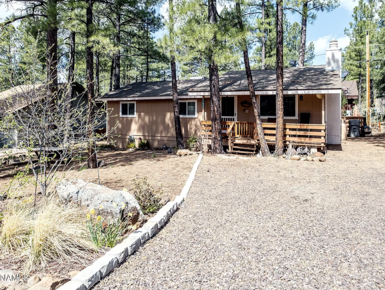 Arizona: The 3-Bedroom Cabin