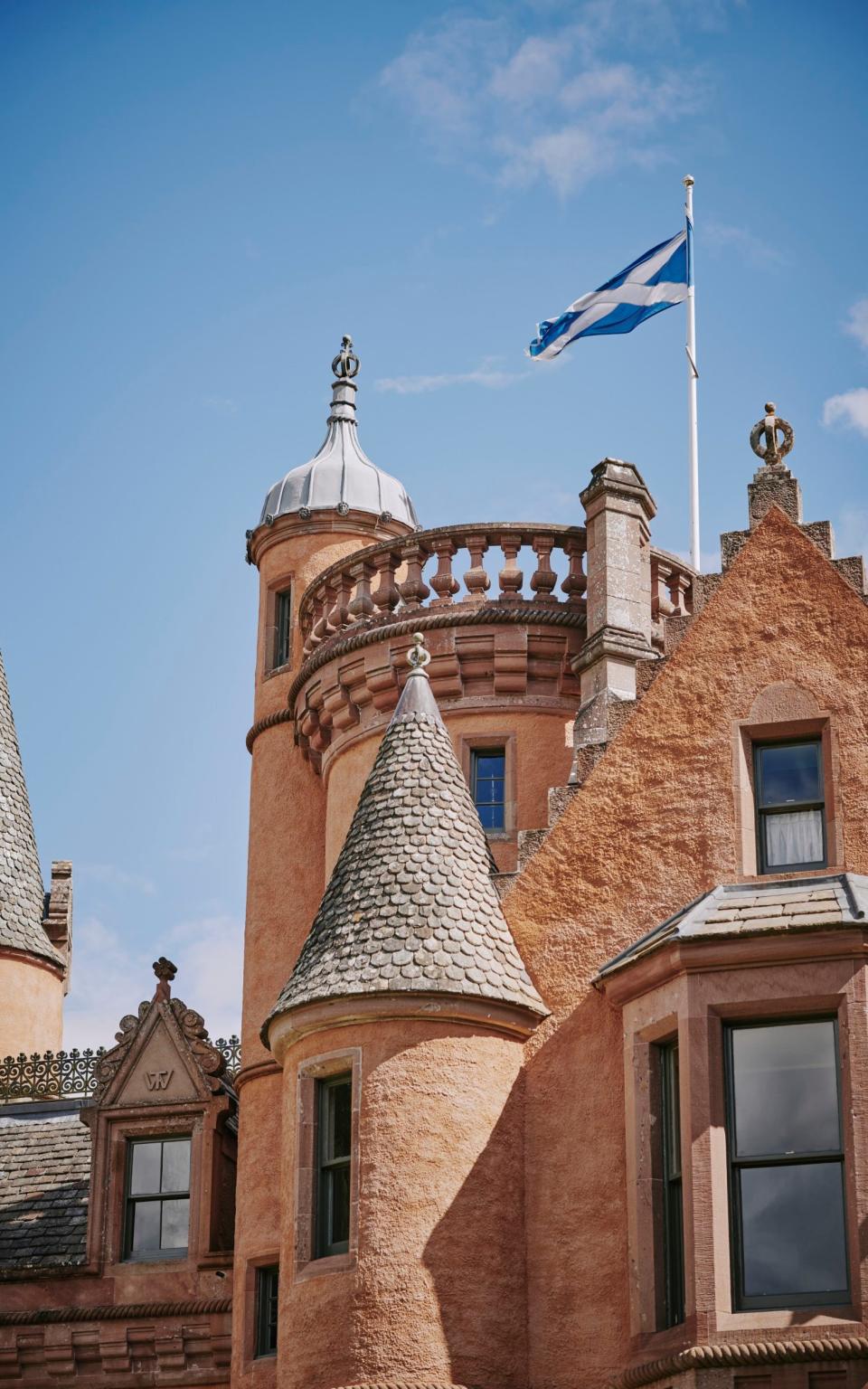 Scottish castle Christmas Charlotte Freemantle and Will Fisher at Aldourie Castle by Loch Ness