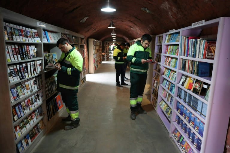 Up to 700 rubbish collectors working for Ankara's Cankaya district can use the library, which is now open to the public too