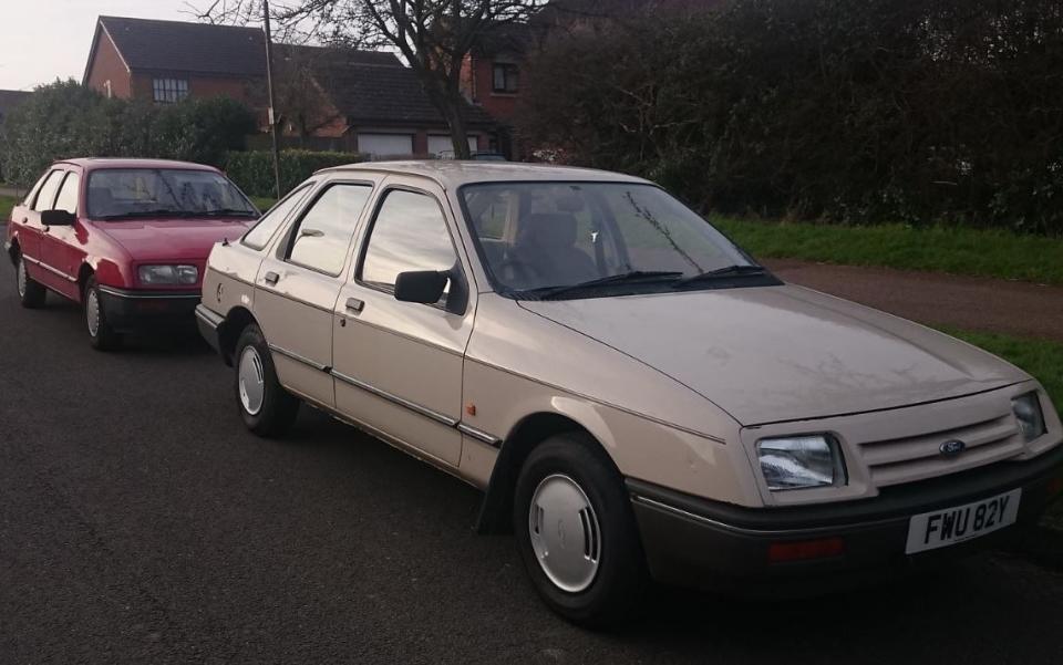 1982 Ford Sierra 1.6L and Sierra Ghia (behind)