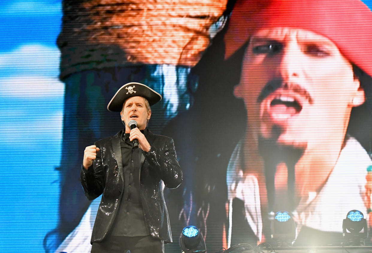 Michael Bolton performs with the Lonely Island at Clusterfest in 2018. (Photo: Jeff Kravitz/FilmMagic)