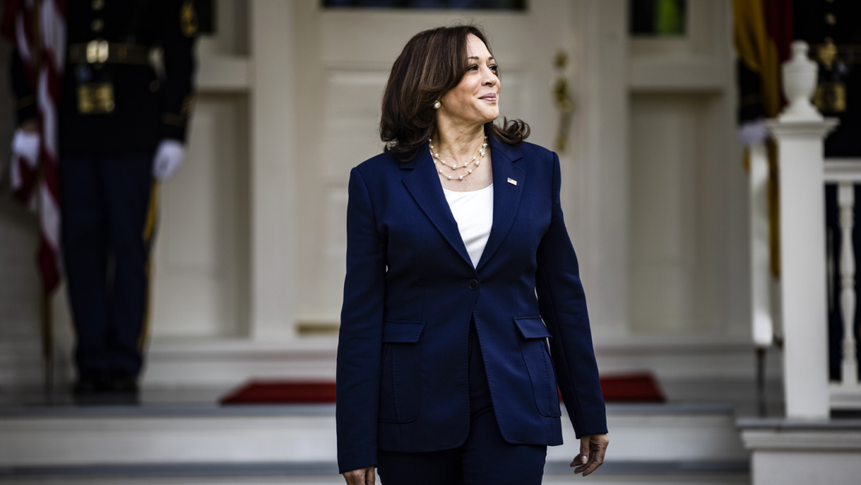  Kamala Harris 