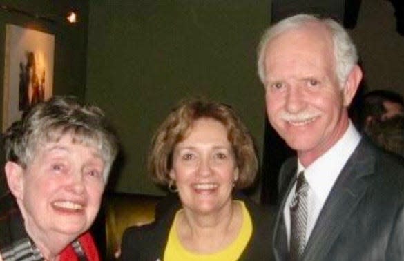 Lucille Palmer, Diane Higgins, and Sully after the Miracle on the Hudson accident.