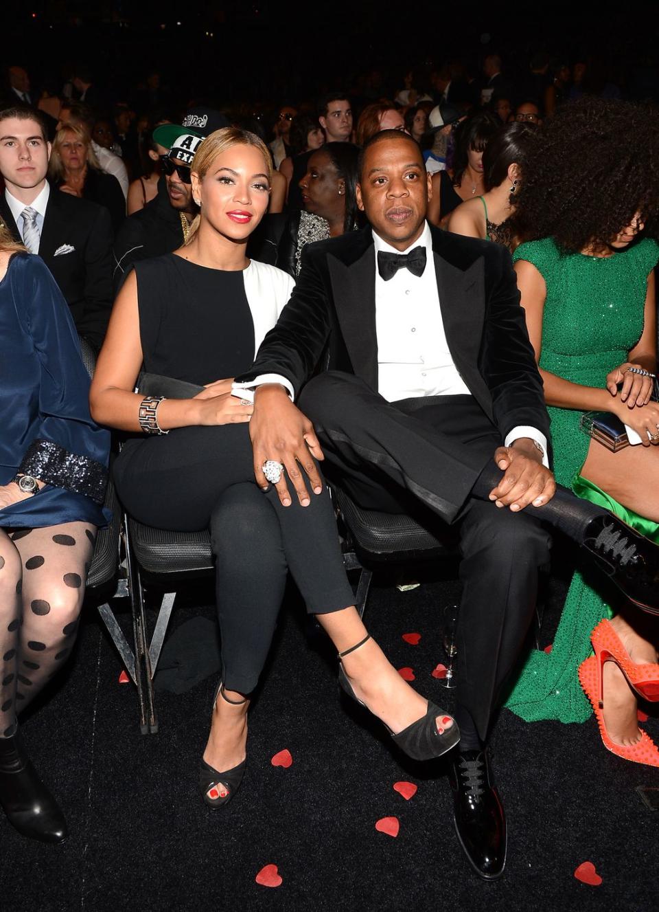 4) Jay likes to keep a hand on Bey, like, *all* the time.