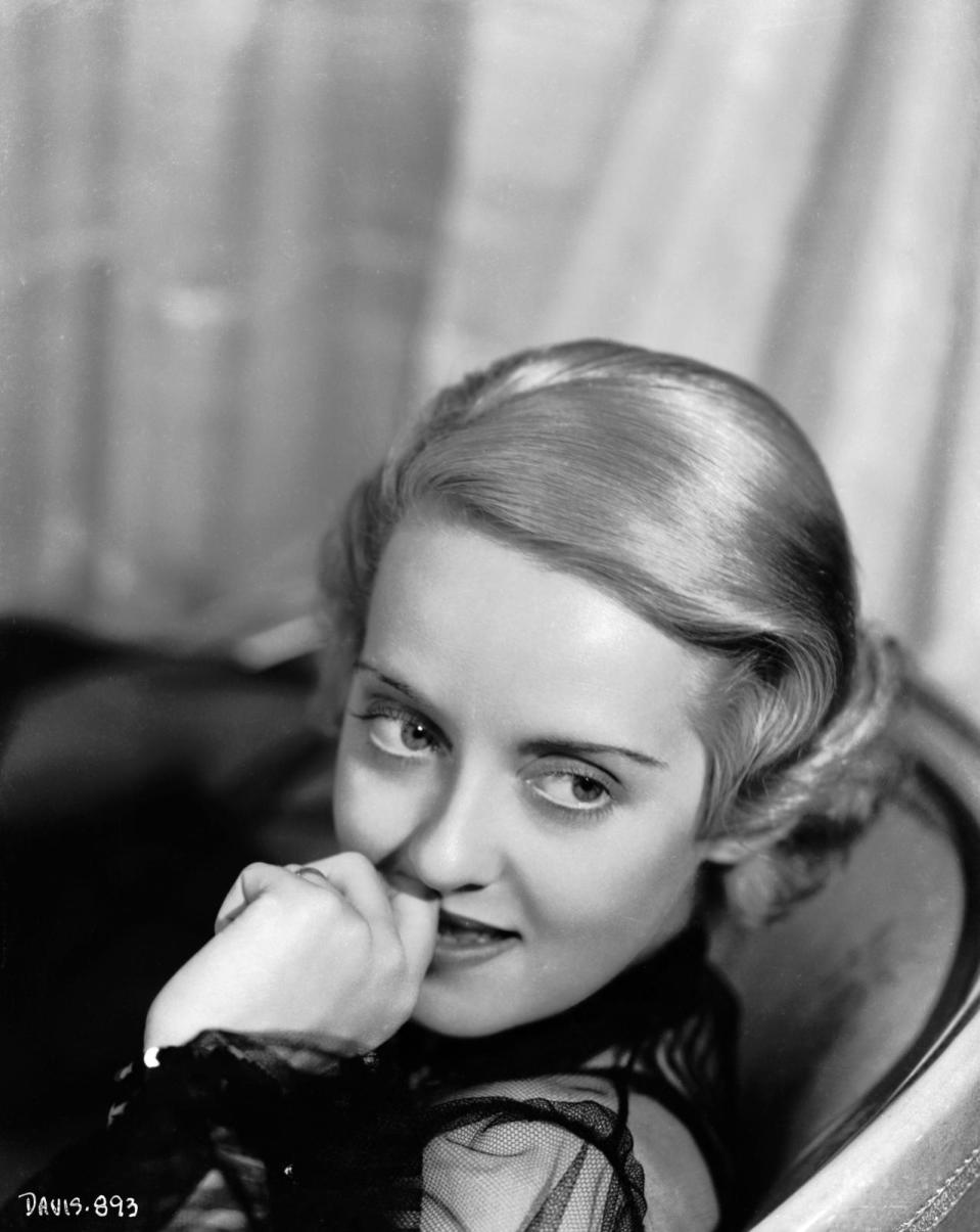 Bette Davis (1936)