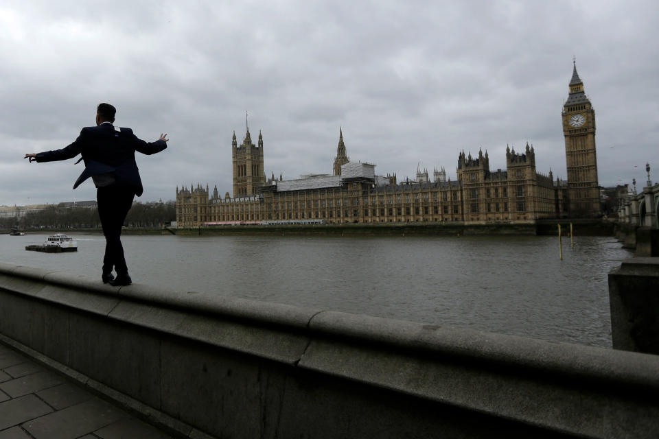 Walking the wall on the Thames