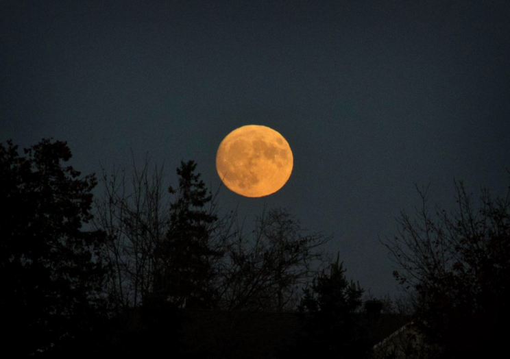 Supermoon in Canada