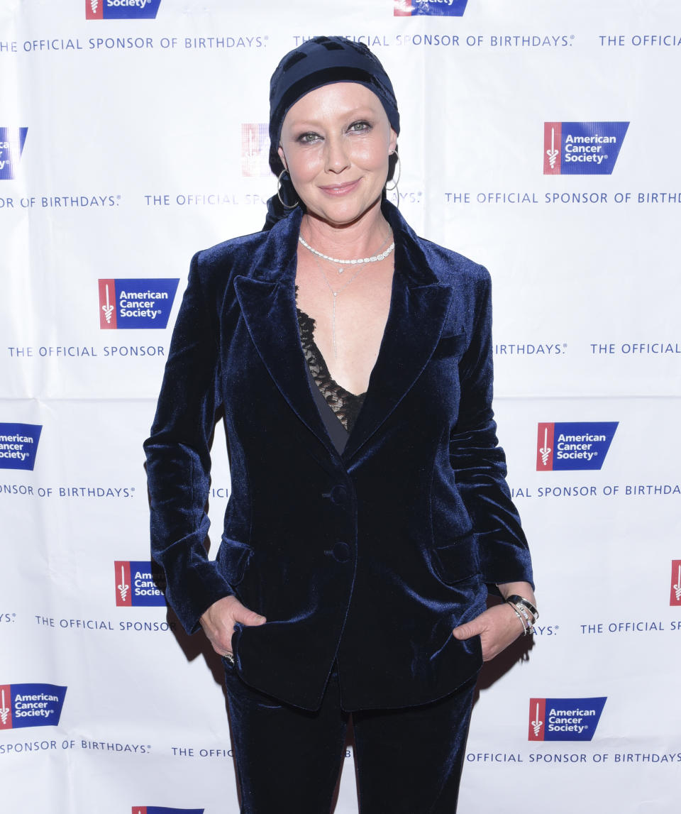 LOS ANGELES, CA - NOVEMBER 05:  (EXCLUSIVE COVERAGE) Actress Shannen Doherty arrives at American Cancer Society's Giants of Science Los Angeles Gala on November 5, 2016 in Los Angeles, California.  (Photo by Vivien Killilea/WireImage)