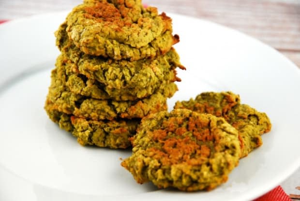 <p><a href="https://www.laaloosh.com/2016/12/30/baked-falafel-recipe-tahini-sauce/" rel="nofollow noopener" target="_blank" data-ylk="slk:Laa Loosh;elm:context_link;itc:0;sec:content-canvas" class="link ">Laa Loosh</a></p>