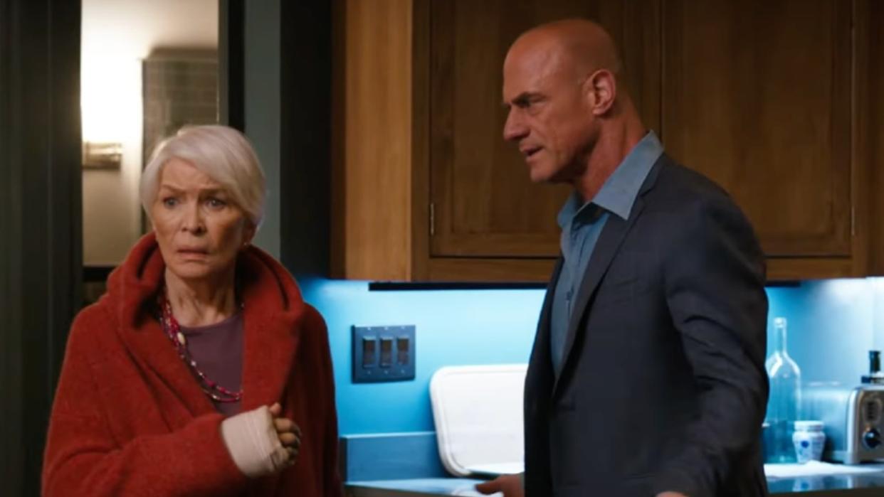  Ellen Burstyn and Christopher Meloni in Law & Order: Organized Crime. 