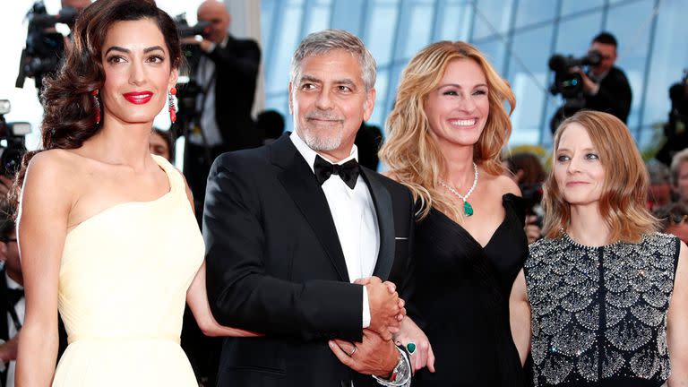 Ahora los protagonistas del film y su directora, Jodie Foster, junto a la esposa de Clooney, Amal