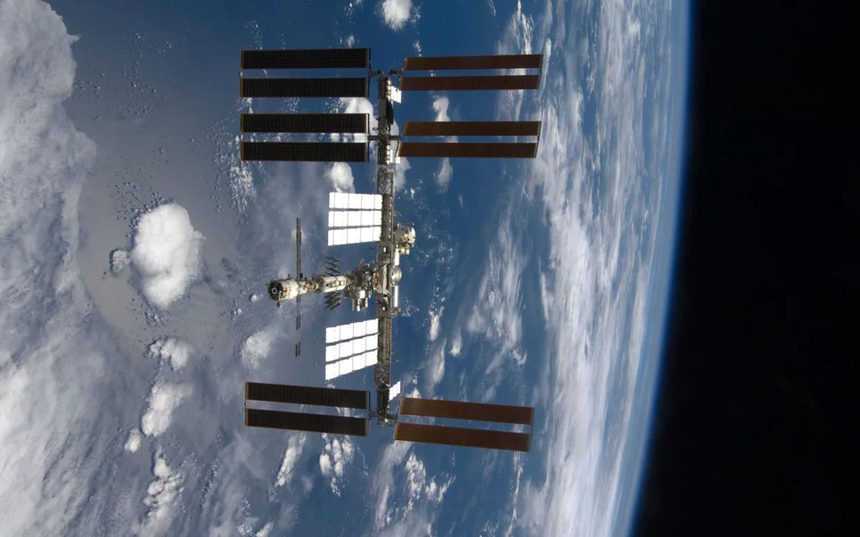 The International Space Station seen from space - Nasa