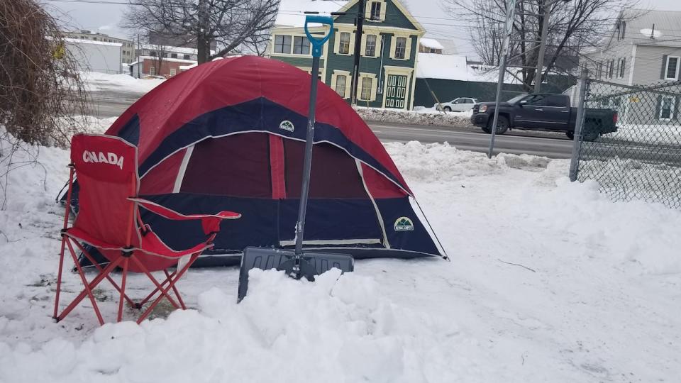 About nine people have been living in tents neat the Victoria Heath Centre on the corner of Smyth Street and Woodstock Road for months.