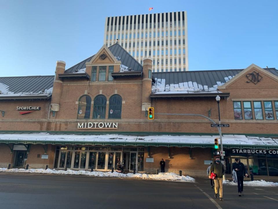 The City of Saskatoon says a Vancouver-based developer has proposed opening a full-service grocery store, with a restaurant offering takeout, in Midtown Plaza.   (Guy Quenneville/CBC - image credit)